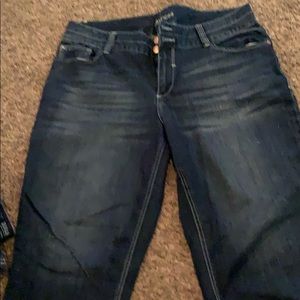 Women’s jean capris